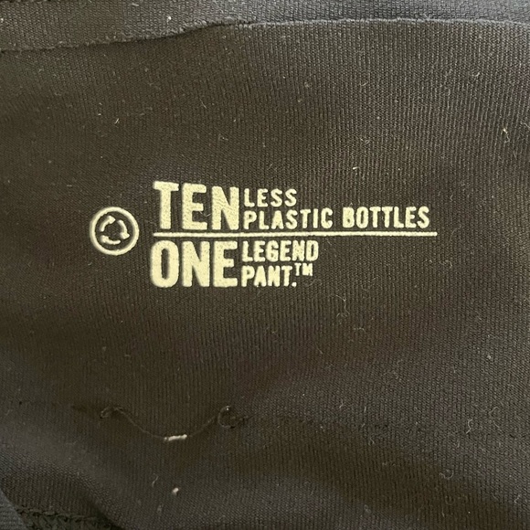 Women’s Nike Dri-Fit One Legend pant leggings, black Small - Picture 3 of 5